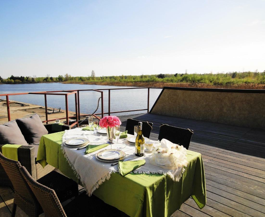 On The River Vishenki  Екстериор снимка