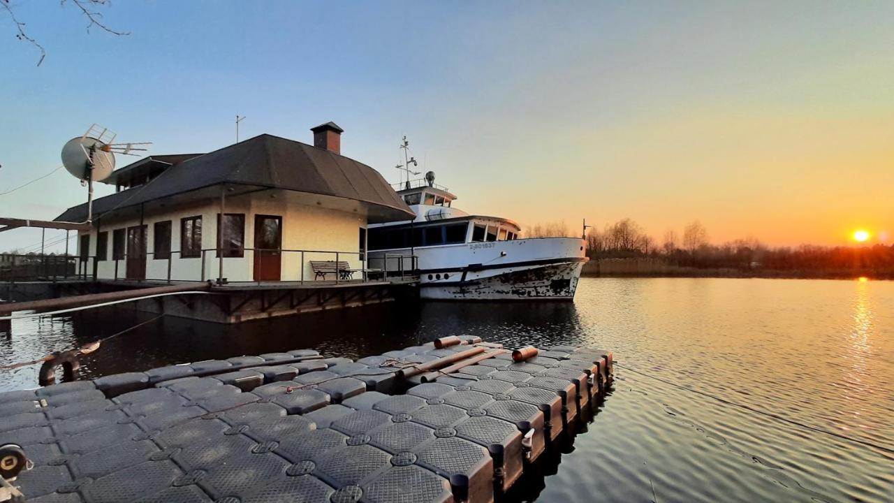 On The River Vishenki  Екстериор снимка